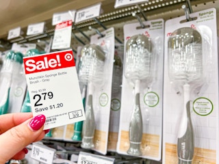 munchkin-sponge-bottle-brush-target3