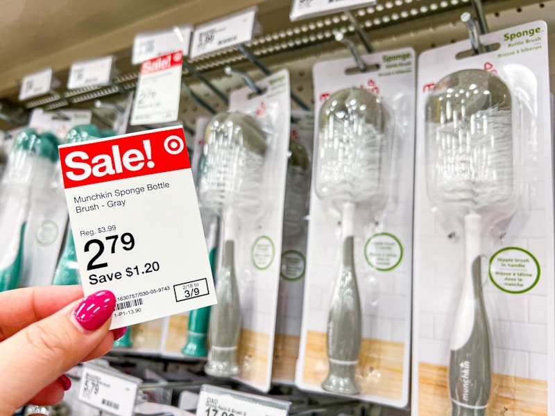 munchkin-sponge-bottle-brush-target3