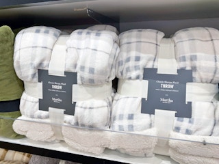 macys-martha-stewart-sherpa-throw-111620