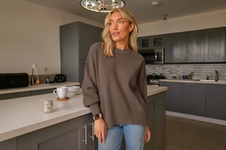 Walmart-Womens-oversized-pullover-1
