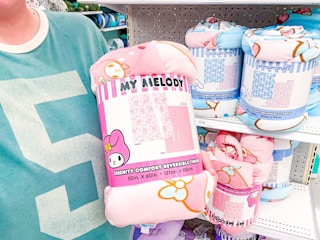 sanrio-blankets-pillows-target2