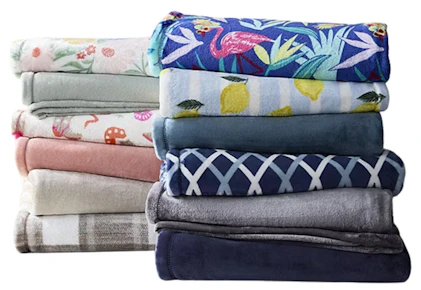 Home Expressions Velvet Throw