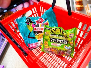 family-dollar-halloween-candy-2