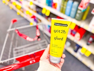 hand holding got2b glued spiking glue