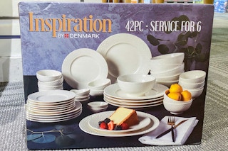 macys tabletops unlimited 42 piece dinnerware set 4 031322 1647191333 1647191333