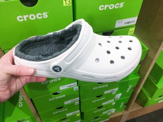 crocs orb shoes clogs box 4 1683769495 1683769495