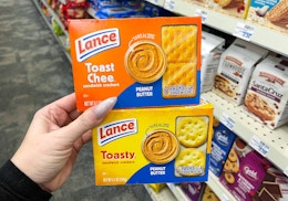 Easy Deal: Lance Sandwich Crackers Are $1 at Dollar General This Week