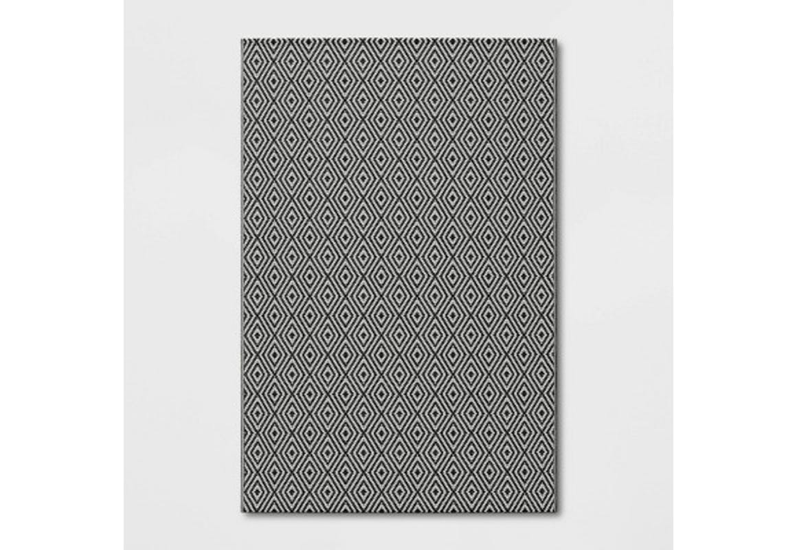 Room Essentials Patio Rug