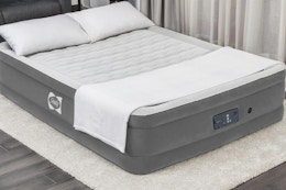 Sealy: AlwayzAire 18" Airbed - Queen sitting on the floor inflated.