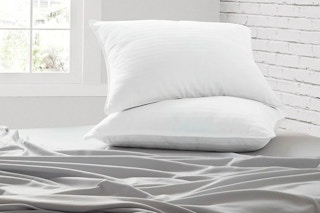 linens-and-hutch-pillows-2022-1