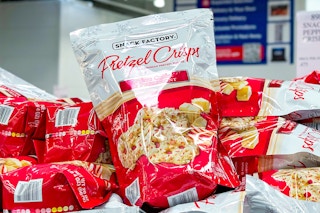 costco-snack-factory-pretzel-crips-2