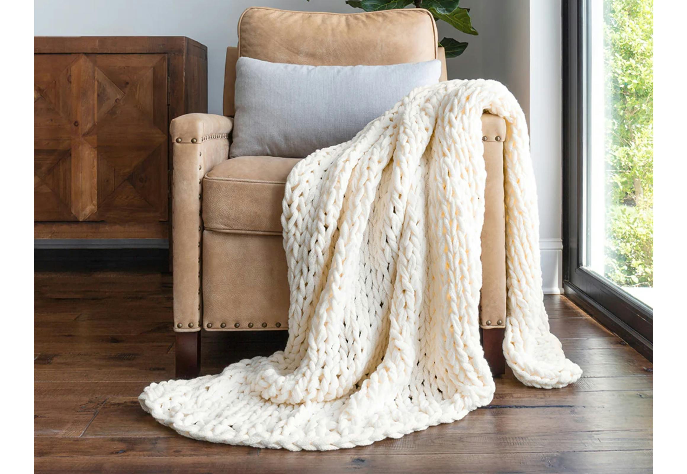 Chunky Knit Throw Blanket