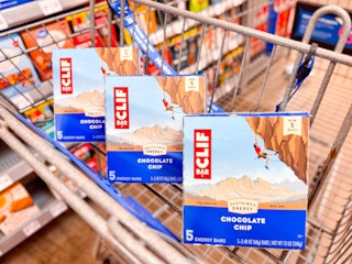 3 Cliff bars in Walmart shopping cart