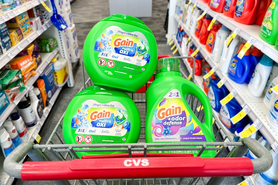 gain flings and liquid detergent in a cart