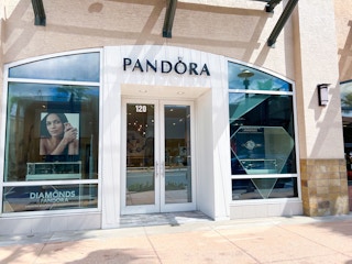 pandora-storefront-2022