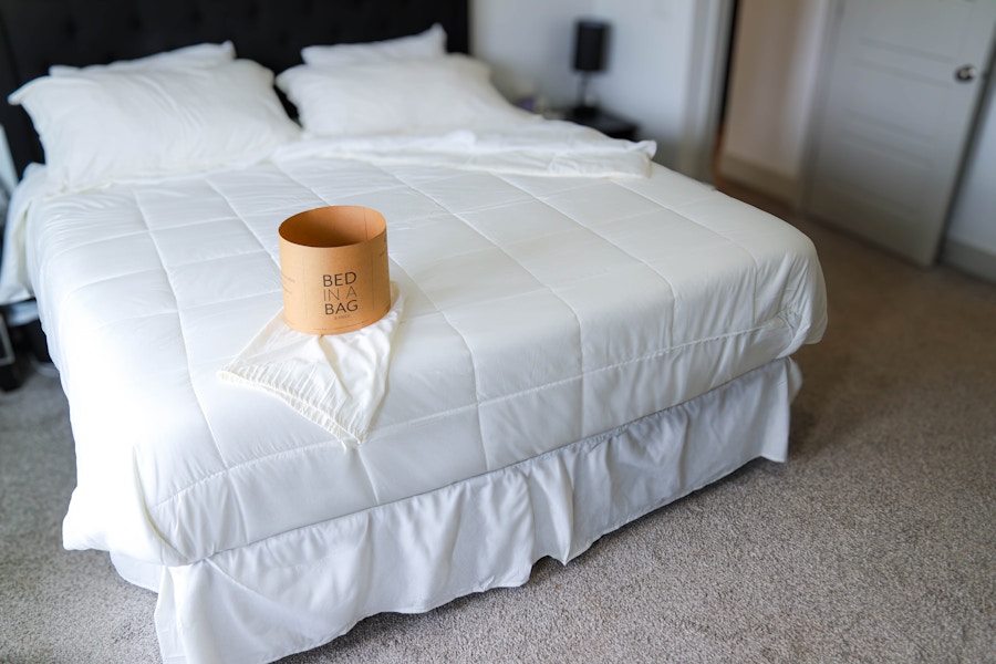linens-and-hutch-bed-in-bag-kcl-1