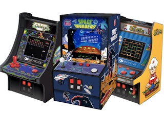 macys retro handheld arcade collage screenshot 2023 1674070892 1674070892