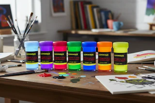 that-daily-deal-glow-in-dark-paint-feature-2