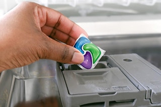 A Cascade dishwasher pod