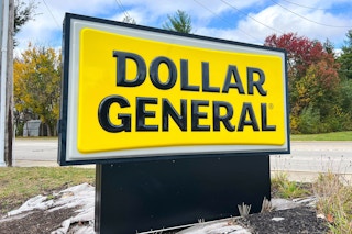 dollar general store front sign near street