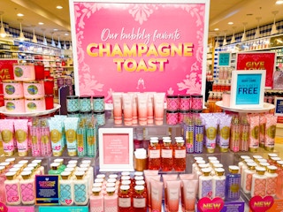 bath-body-works-champgane-toast-01262022b