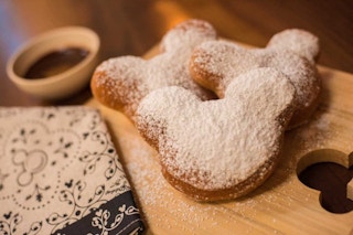 mickey mouse beignets disneyparksblog 1640025788 1640025788