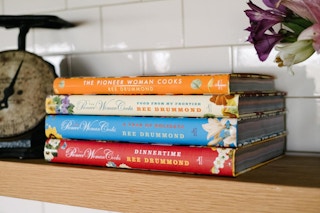 walmart-pioneer-woman-cookbooks-042419ar