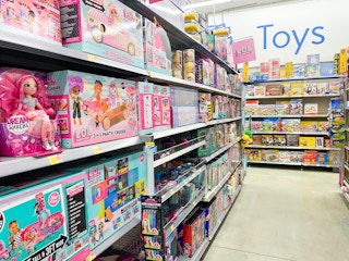 walmart-lol-surprise-toy-aisle-2021