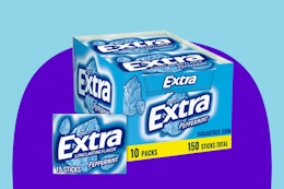Extra Gum Peppermint Chewing Gum Bulk on a purple background.