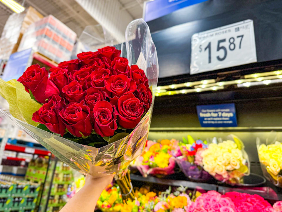 Where to Buy Cheap Valentine's Day Roses in 2026 — Krazy Coupon Lady ...