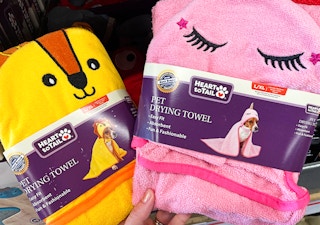 aldi pet towel 2021 th 1 1631722134 1631722134