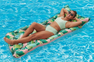 walmart play day hydro cool lounge float 2022 1658846529 1658846529