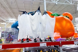 sams-club-ghosts-display