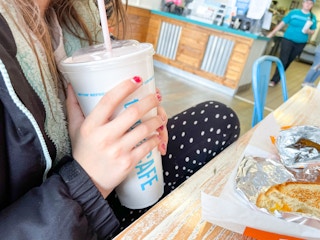 tropical smoothie cafe drinking girl 9014 1644274586 1644274586