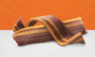 Blue Buffalo Sizzlers Natural Bacon-Style Soft-Moist Dog Treats