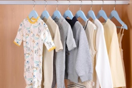 Children's Clothing Hangers 20-Pack, Just $6.49 on Amazon card image