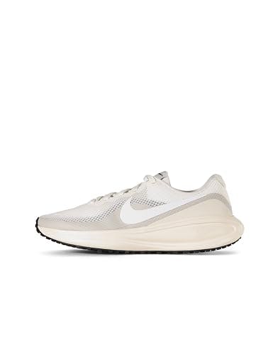 Nike Women's Revolution 8 Shoes