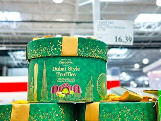 costco-dubai-chocolate-gift-box-3