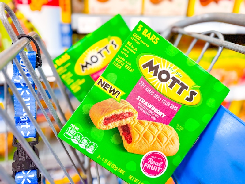 walmart-motts-filled-snack-bars-kcl-1