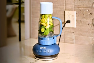Lifestyle image the Ninja BlendBoss Personal Blender in the color blue