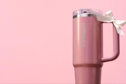 stanley quencher tumbler