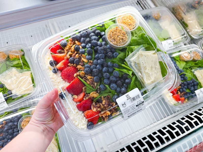 sams-club-members-mark-berry-granola-salad