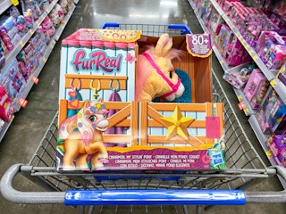 furreal pony in a cart