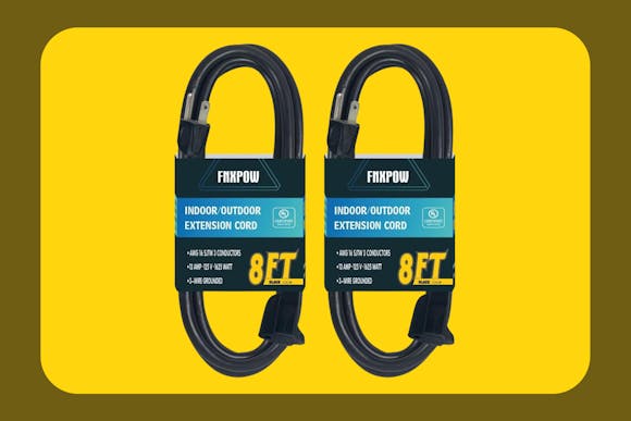 8-Foot Extension Cord: Get 2 for only $9.49 on Amazon