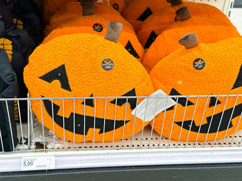 target-dollar-spot-halloween13
