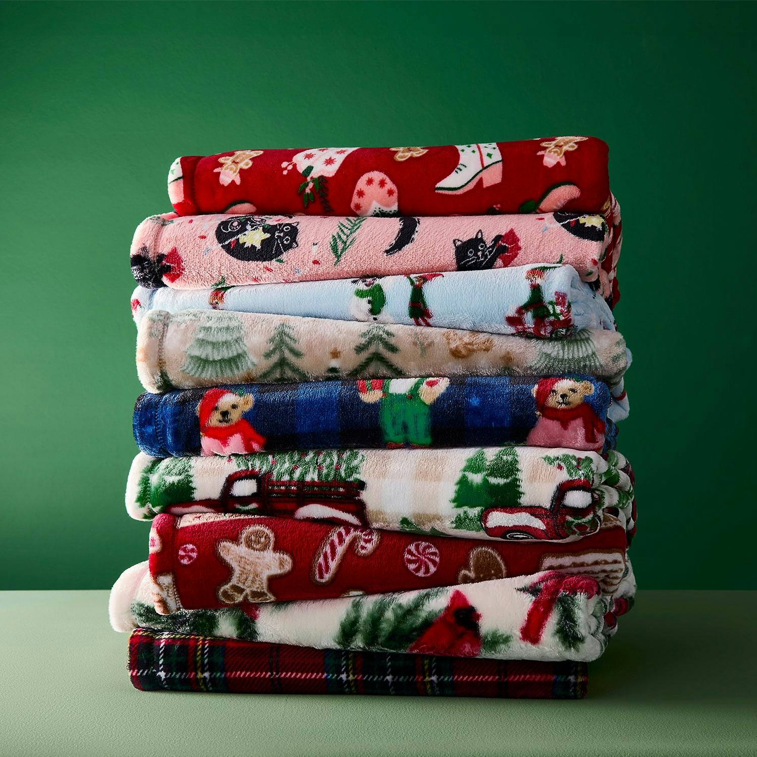 Holiday Velvet Plush Throw
