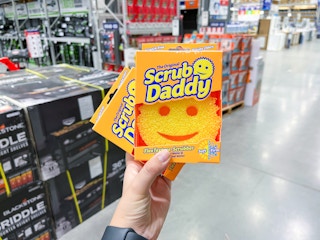 yellow scrub daddy sponge