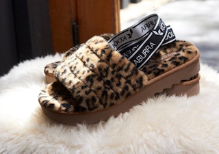 koolaburra ugg womens sandal 101221 1634063334 1634063334