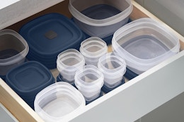 Rubbermaid Easy Find Lids® Food Storage Containers with Vented Lids, 26 Piece Set, Blue