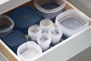 Rubbermaid Easy Find Lids® Food Storage Containers with Vented Lids, 26 Piece Set, Blue